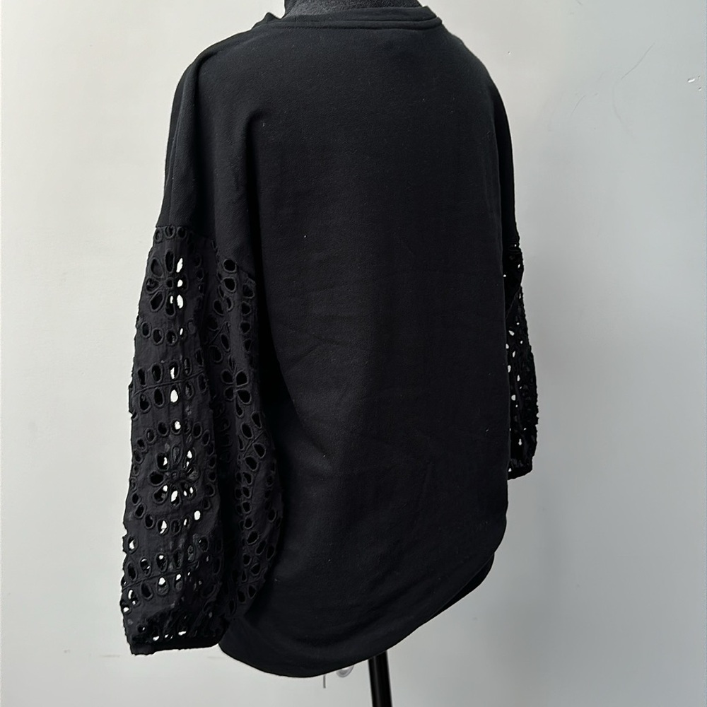 A New Day Eyelet Blouse Size Small Business Office Classy Top Cut out 3/4 Sleeve - Picture 3 of 7